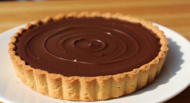 Gluten-Free Chocolate Tart — baking recipe, serves 4